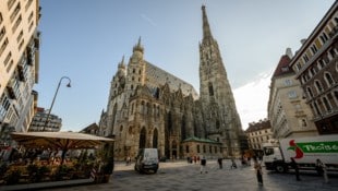 Der Wiener Stephansdom verschärft aus Sicherheitsgründen seine Zugangsregeln. Künftig sind ...