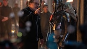Jon Favreu mit Pedro Pascal als Mando