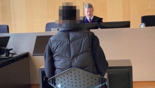 Richter Dietmar Nussbaumer ging auf den Wunsch der Verteidigung, sich diversionell zu einigen, ...