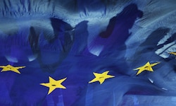 Die Europäische Zentralbank (EZB) strebt eine Teuerungsrate von zwei Prozent an. Sie müsste bei ...