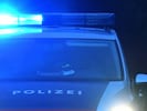Die Autodiebe entkamen vorerst der Polizei. (Symbolbild)