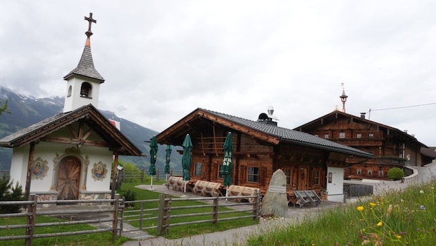 Die Kapelle und die Jausenstation wurden erst 2020 errichtet. Der zu der Einkehr gehörende ...