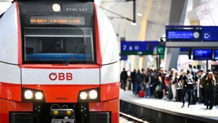 Immer öfter Schauplatz von Gewalt: Österreichs Bahnhöfe und Züge.