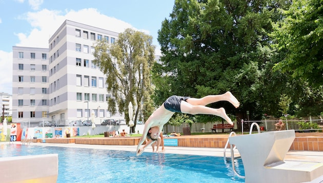 Der Sprung ist noch kühle Nass bietet sich zu Pfingsten an.