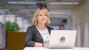 Wie nehmen wir Roboter und KI wahr? Wie verändern sie uns? Das erforscht Martina Mara, Leiterin ...