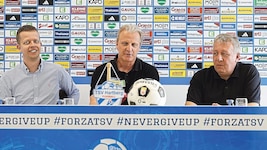 Markus Schopp – hier mit „Vize“ Roland Puchas and Boss Erich Korherr – wurde als neuer ...