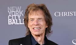 Der britische Musiker Mick Jagger (82) hat während seiner Party Besuch von der Polizei bekommen.