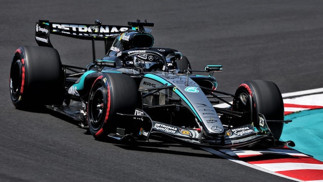 George Russell im Mercedes W17