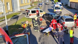 Großeinsatz nach dem schweren Unfall in Lassee.