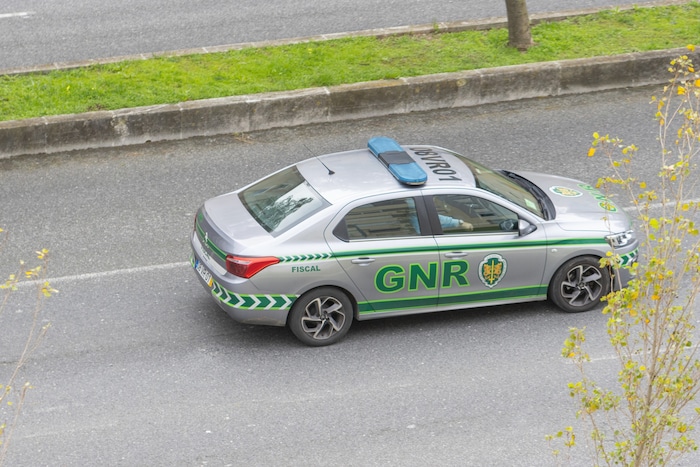Das französische Paar wurde von der portugiesischen Nationalgarde (Guarda Nacional Republicana) ...