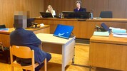 Ein Arzt muss sich nach Todesfällen unter Patienten vor der souverän vorbereiteten Richterin ...