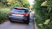 Die Zu- und Abfahrt über den engen Schliefweg, der eigentlich als Gehweg eingezeichnet ist, sei ...