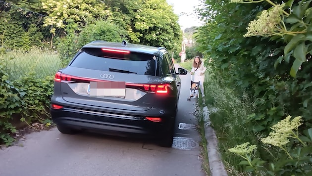 Die Zu- und Abfahrt über den engen Schliefweg, der eigentlich als Gehweg eingezeichnet ist, sei ...