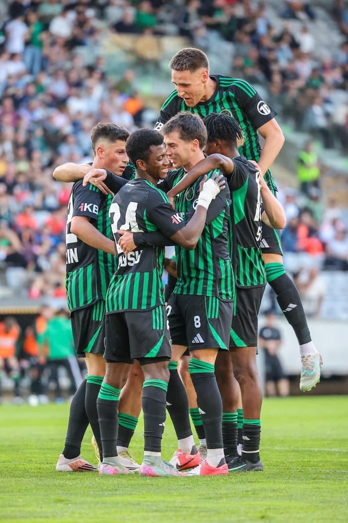 Bright Owusu (Nr. 24) traf an seinem 24. Geburstag zum zwischenzeitlichen 4:1.