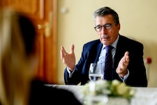 Die „Krone“ traf den Ex-NATO-Generalsekretär zum Interview im Stift Göttweig.