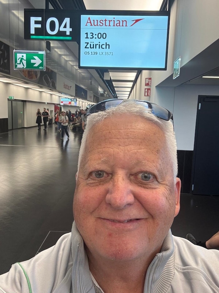 ÖEHV-Präsident Klaus Hartmann kurz vor seinem Abflug nach Zürich.