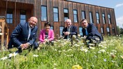 Bionorica-Chef Professor Michael Popp, Rektorin Eva Schulev-Steindl, Pernkopf und Stadtchef ...