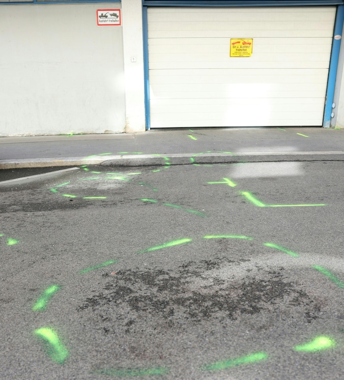 Vor dieser Garagenausfahrt passierte das Unglück.