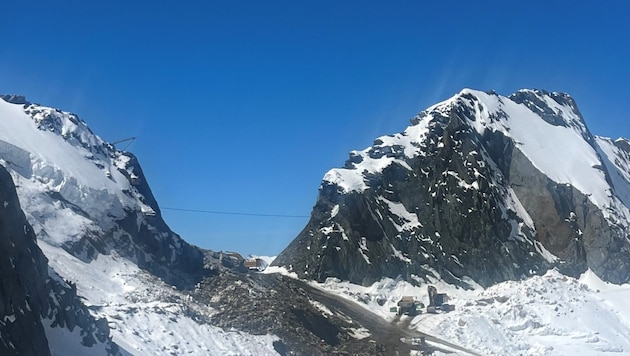 Baustelle zur Verlegung der Bergstation am Stubaier Gletscher.