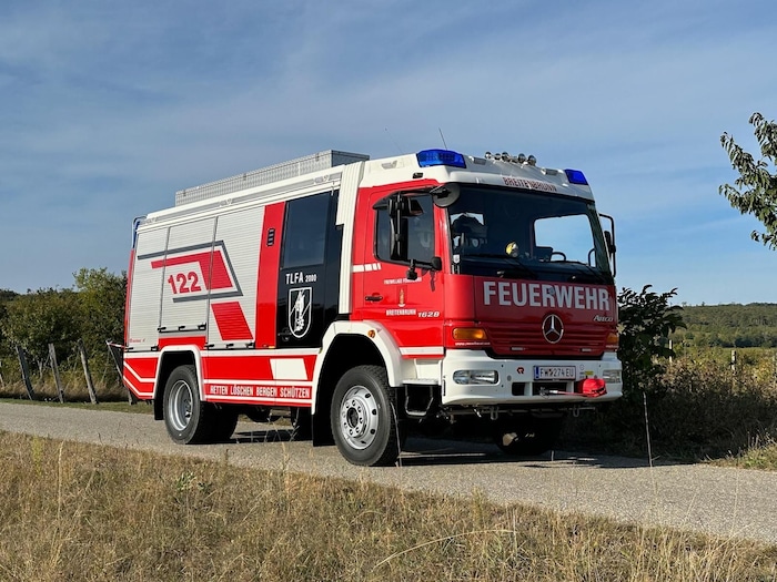Die Feuerwehr Breitenbrunn modernisierte ein altes Auto, statt ein neues anzuschaffen, und ...