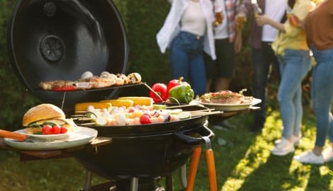 Eine aktuelle Umfrage beweist: Grillen ist keine reine Männerdomäne mehr.