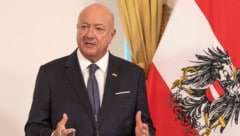 Der Regierungschef nimmt zu allen aktuellen Fragen Stellung.