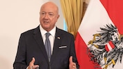 Der Regierungschef nimmt zu allen aktuellen Fragen Stellung.