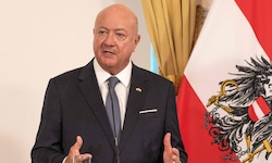 Der Regierungschef nimmt zu allen aktuellen Fragen Stellung.