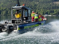Laufend üben die Wasserretter für den Ernstfall – oft können sie Leben retten, manchmal müssen ...