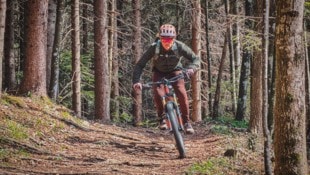 Hari Maier liebt es, die Trails in Österreich zu erkunden. 