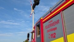 Löscharbeiten unmöglich – die Einsatzkräfte mussten den Brand kontrolliert abbrennen lassen.