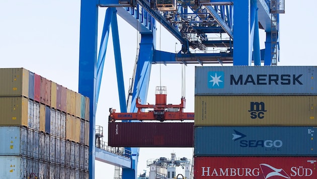 Container am Hafen in Boston