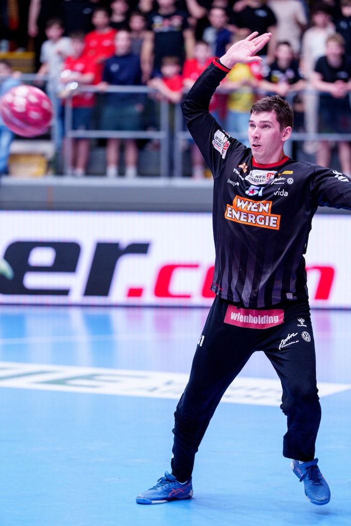 Keeper Oleksii Novikov.