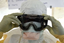 Impfstoff fehlt, Straßen blockiert, Krankenhäuser zerstört – Ebola breitet sich aus.