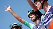 Felix Gall zeigt bei der Giro d‘Italia auf.