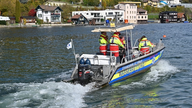 Auch die Wasserrettung war im Einsatz (Symbolbild).