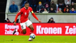 David Alaba steht im Aufgebot für die Fußball-WM in Nordamerika (li.). Vor wenigen Tagen gab er ...