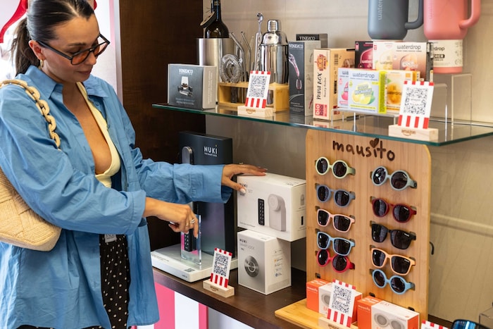 Influencerin Leandra Procelli entdeckt Produkte aus Österreich, die auf Amazon verkauft werden