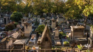 Der Friedhof im Pariser Viertel Montmartre