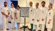 Im Klinikum Mistelbach: Primarius Dr. Sebastian Waldstein (4. v. re.) hat mit seinem Team.
