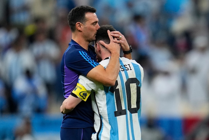Lionel Scaloni mit Lionel Messi!