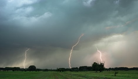 Die Unwetterzentrale warnt derzeit in weiten Teilen des Landes vor Gewitter und Hagel.