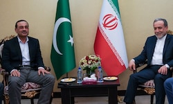 Von links: Pakistans Armeechef Abbas Araghchi und Irans Außenminister Abbas Araghchi
