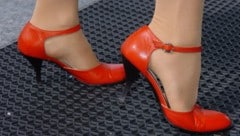 Der Verdächtige hatte es auf Damenschuhe (Symbolbild) abgesehen.