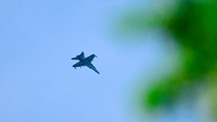 Spannung an der Grenze: Die finnische Luftwaffe zeigt sich alarmiert wegen einer möglichen ...