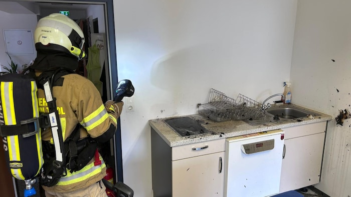 Beim Herd war das Feuer ausgebrochen.