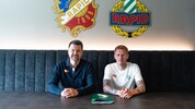 Sportchef Markus Katzer (li.) mit Neo-Rapidler Tonni Adamsen