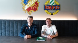 Sportchef Markus Katzer (li.) mit Neo-Rapidler Tonni Adamsen