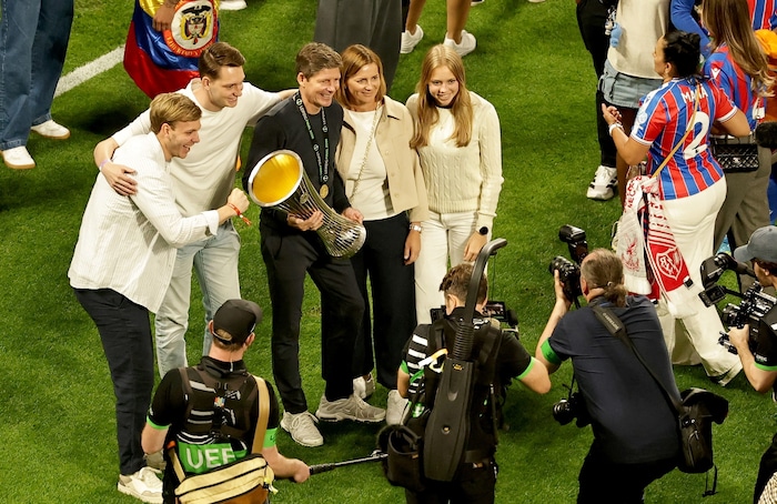 Oliver Glasner mit seiner Familie