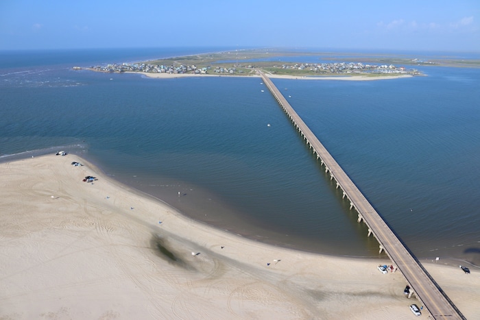Der dramatische Vorfall ereignete zwei Stunden entfernt von der Küste von Galveston Island.